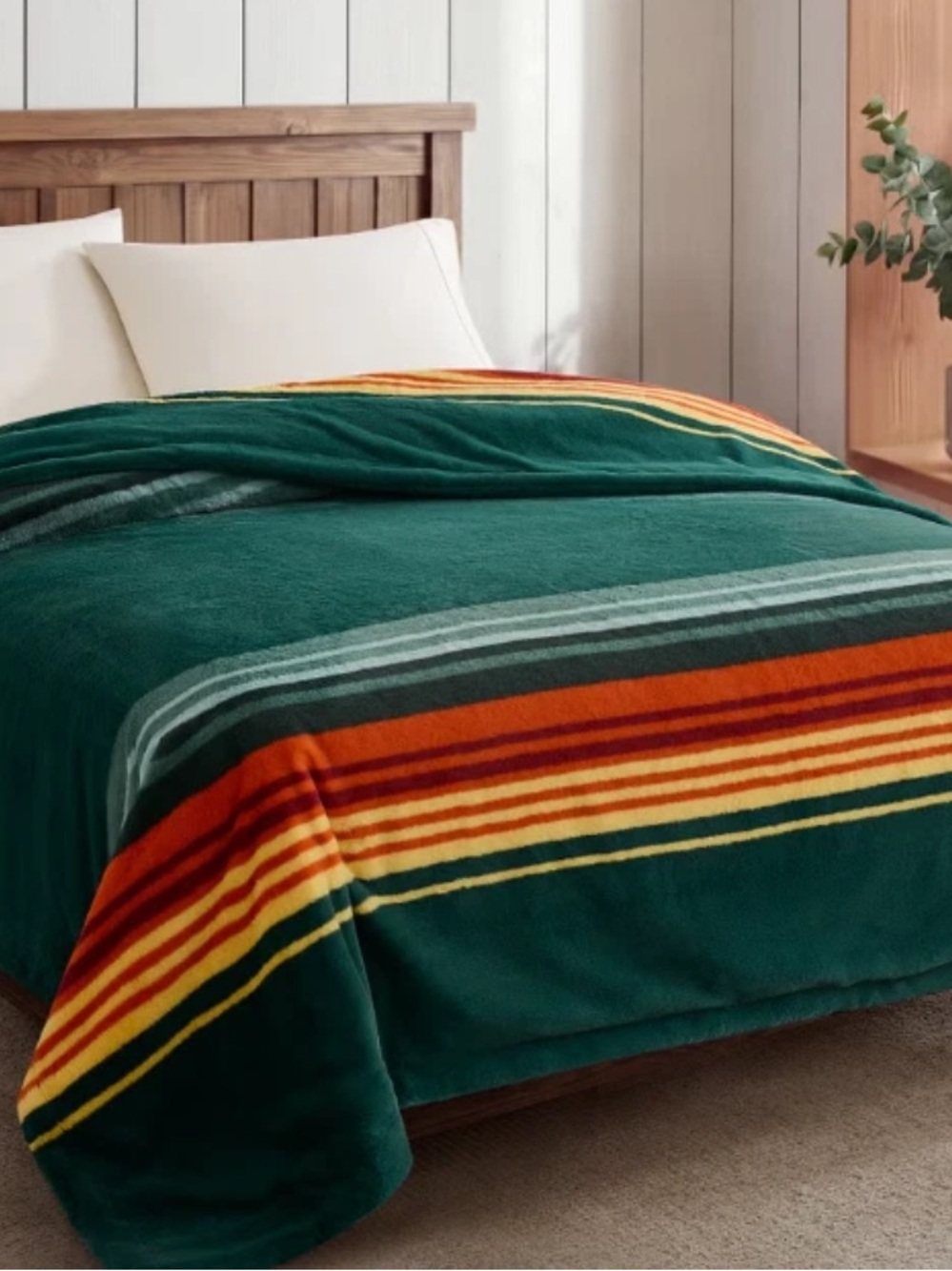 Pendleton  Faux Fur Soft Luxe Blanket Queen Hazel Creek